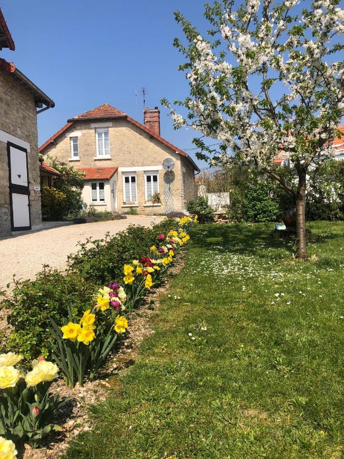 La Besace Bed & Breakfast Sainte-Croix  Bagian luar foto