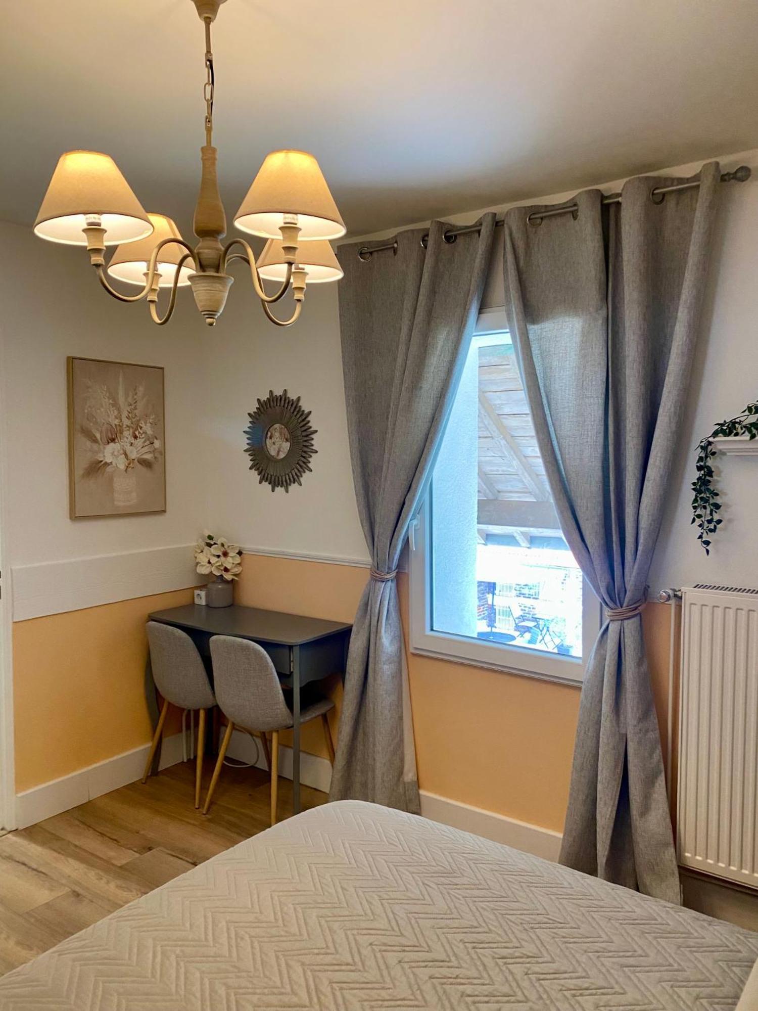 La Besace Bed & Breakfast Sainte-Croix  Bagian luar foto